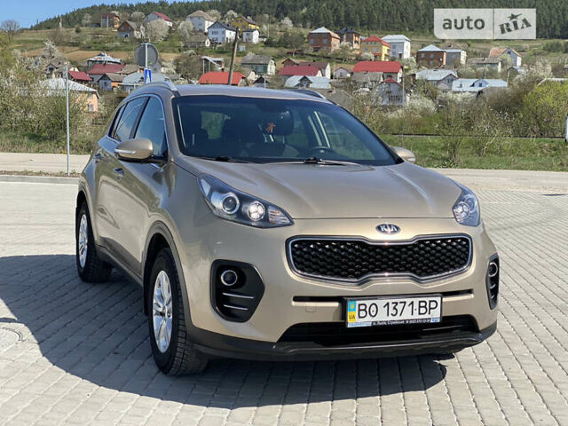 Бежевый Киа Sportage, объемом двигателя 1.69 л и пробегом 141 тыс. км за 16500 $, фото 3 на Automoto.ua