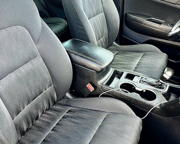 Киа Sportage 2016 в Тернополе на Automoto.ua Бежевый Киа Sportage, объемом двигателя 2 л и пробегом 196 тыс. км за 14300 $, фото 62 на Automoto.ua