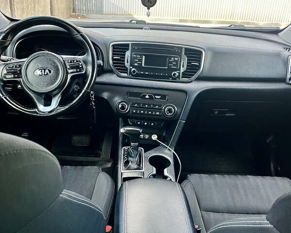 Киа Sportage 2016 в Тернополе на Automoto.ua Бежевый Киа Sportage, объемом двигателя 2 л и пробегом 196 тыс. км за 14300 $, фото 49 на Automoto.ua