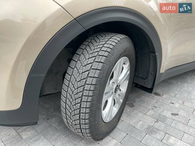 Бежевый Киа Sportage, объемом двигателя 2 л и пробегом 180 тыс. км за 15300 $, фото 22 на Automoto.ua