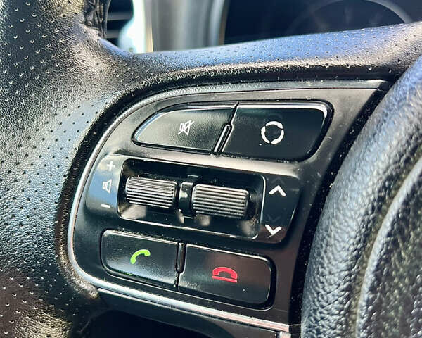 Бежевый Киа Sportage, объемом двигателя 2 л и пробегом 196 тыс. км за 14100 $, фото 64 на Automoto.ua