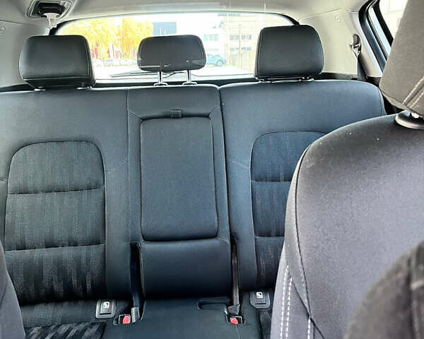 Киа Sportage 2016 в Тернополе на Automoto.ua Бежевый Киа Sportage, объемом двигателя 2 л и пробегом 196 тыс. км за 14300 $, фото 85 на Automoto.ua