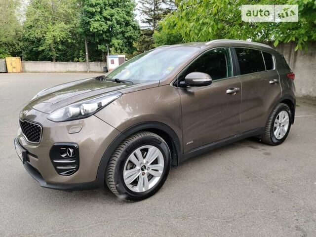 Бежевый Киа Sportage, объемом двигателя 2 л и пробегом 166 тыс. км за 17700 $, фото 3 на Automoto.ua