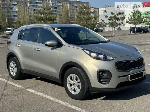 Бежевий Кіа Sportage, об'ємом двигуна 1.69 л та пробігом 74 тис. км за 16800 $, фото 4 на Automoto.ua