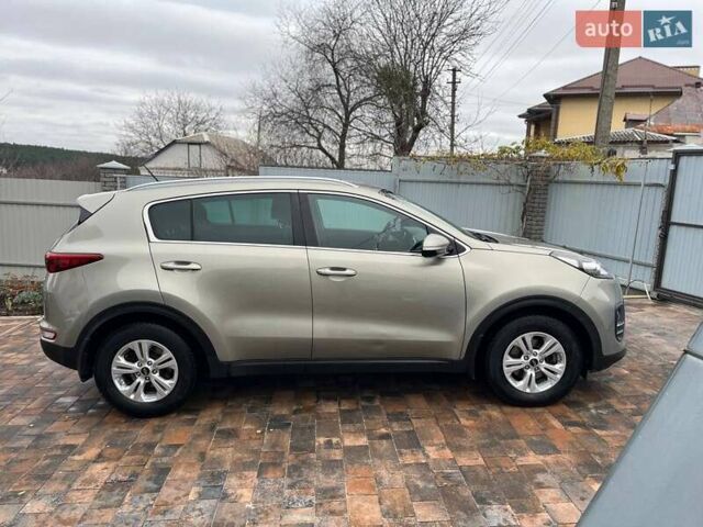 Бежевый Киа Sportage, объемом двигателя 1.69 л и пробегом 97 тыс. км за 18600 $, фото 5 на Automoto.ua
