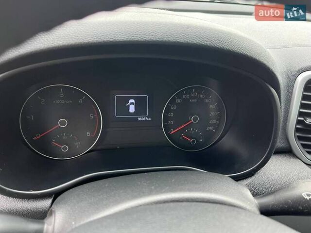 Бежевый Киа Sportage, объемом двигателя 1.69 л и пробегом 97 тыс. км за 18600 $, фото 9 на Automoto.ua