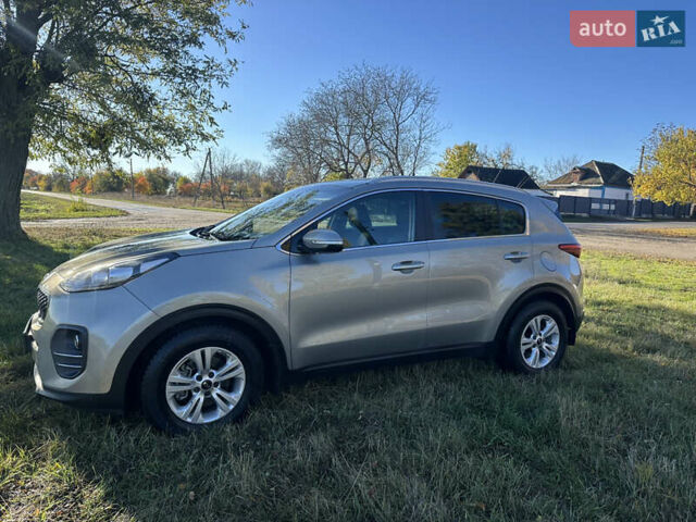 Бежевый Киа Sportage, объемом двигателя 1.69 л и пробегом 218 тыс. км за 15400 $, фото 9 на Automoto.ua