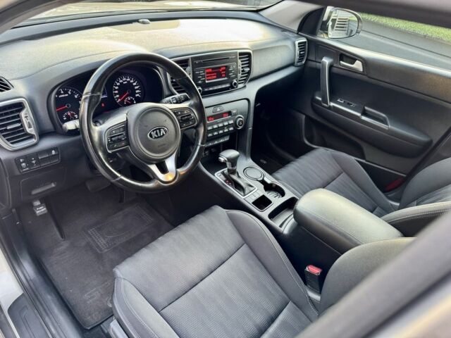 Бежевый Киа Sportage, объемом двигателя 0 л и пробегом 103 тыс. км за 17900 $, фото 5 на Automoto.ua