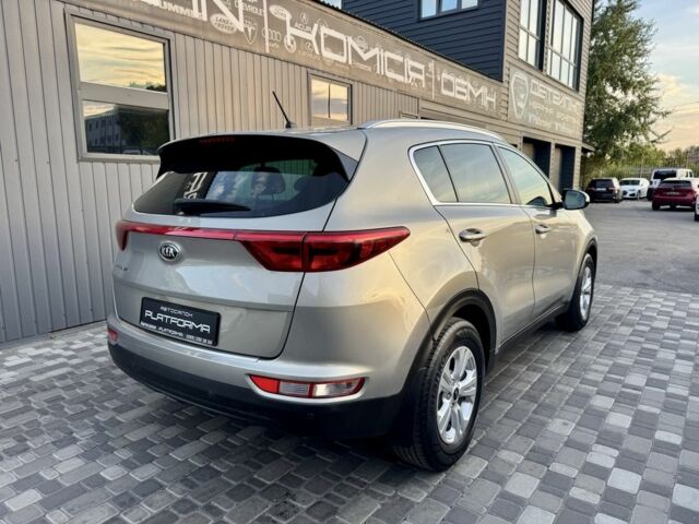 Бежевый Киа Sportage, объемом двигателя 0 л и пробегом 103 тыс. км за 17900 $, фото 3 на Automoto.ua