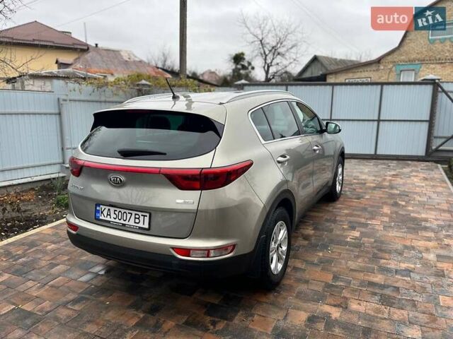 Бежевый Киа Sportage, объемом двигателя 1.69 л и пробегом 97 тыс. км за 18600 $, фото 2 на Automoto.ua