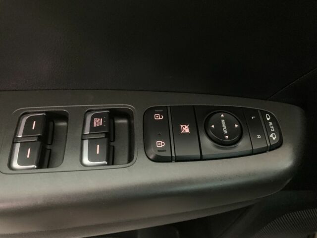 Бежевый Киа Sportage, объемом двигателя 1.6 л и пробегом 20 тыс. км за 19300 $, фото 11 на Automoto.ua