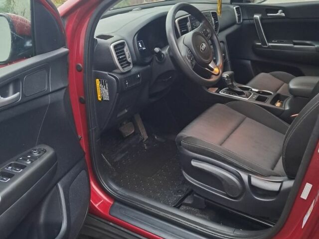 Чорний Кіа Sportage, об'ємом двигуна 2 л та пробігом 127 тис. км за 14950 $, фото 6 на Automoto.ua