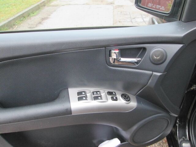 Черный Киа Sportage, объемом двигателя 2 л и пробегом 213 тыс. км за 7700 $, фото 19 на Automoto.ua