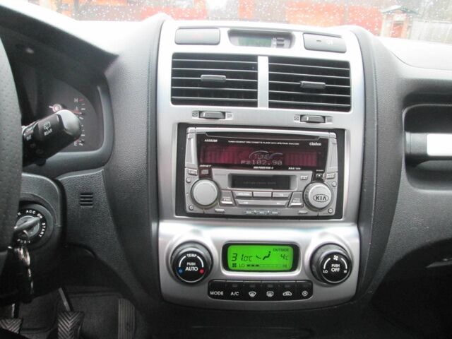 Черный Киа Sportage, объемом двигателя 2 л и пробегом 213 тыс. км за 7700 $, фото 21 на Automoto.ua