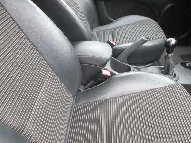 Черный Киа Sportage, объемом двигателя 2 л и пробегом 213 тыс. км за 7700 $, фото 13 на Automoto.ua