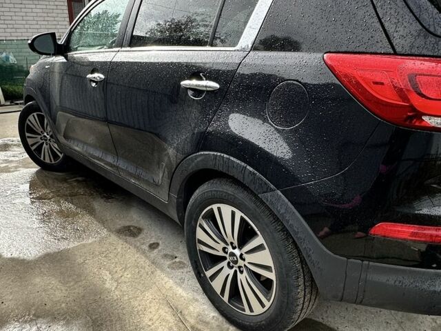 Черный Киа Sportage, объемом двигателя 2.4 л и пробегом 114 тыс. км за 12000 $, фото 2 на Automoto.ua