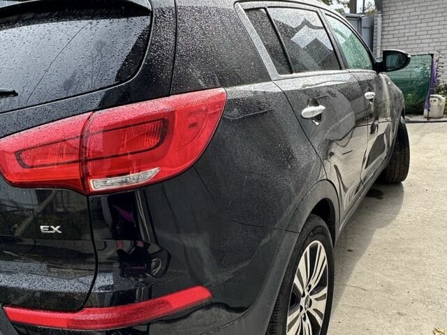 Черный Киа Sportage, объемом двигателя 2.4 л и пробегом 114 тыс. км за 12000 $, фото 1 на Automoto.ua
