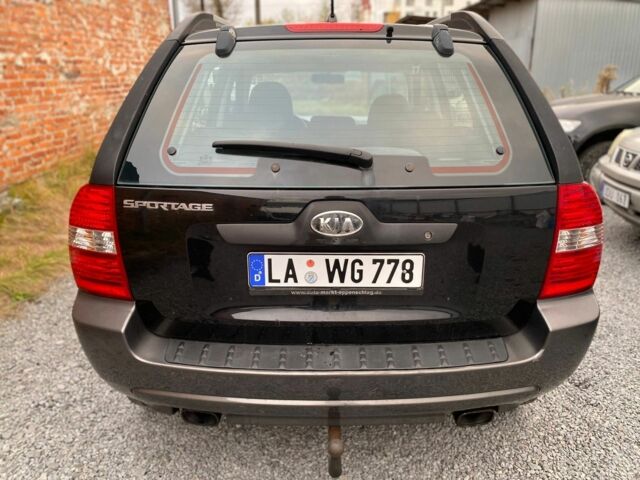 Черный Киа Sportage, объемом двигателя 2 л и пробегом 161 тыс. км за 4300 $, фото 5 на Automoto.ua