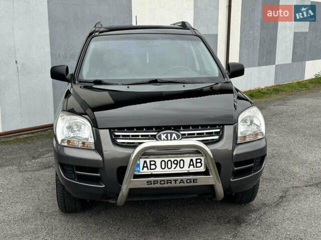 Черный Киа Sportage, объемом двигателя 2 л и пробегом 370 тыс. км за 6500 $, фото 5 на Automoto.ua