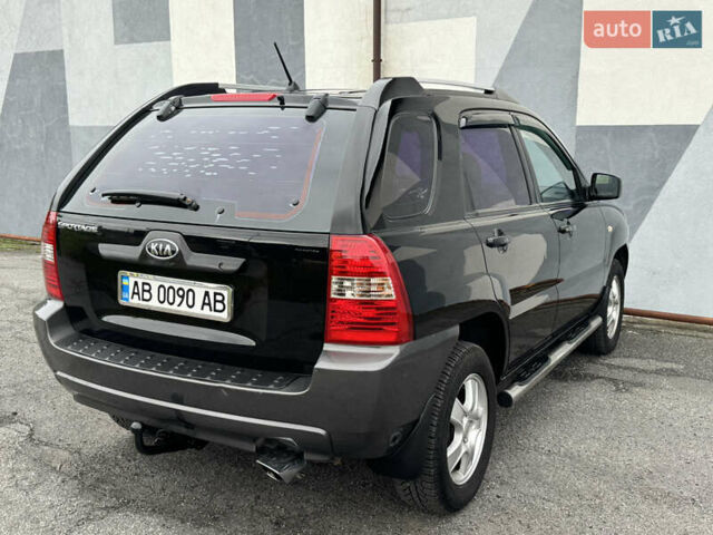 Черный Киа Sportage, объемом двигателя 2 л и пробегом 370 тыс. км за 6500 $, фото 11 на Automoto.ua
