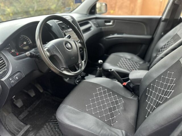 Черный Киа Sportage, объемом двигателя 2 л и пробегом 262 тыс. км за 5350 $, фото 14 на Automoto.ua