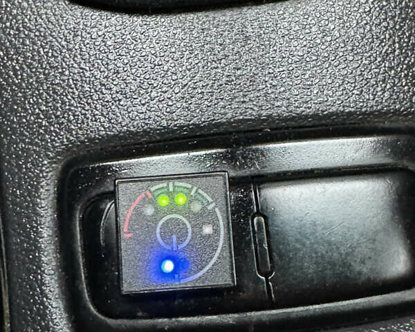 Черный Киа Sportage, объемом двигателя 2 л и пробегом 370 тыс. км за 6500 $, фото 26 на Automoto.ua