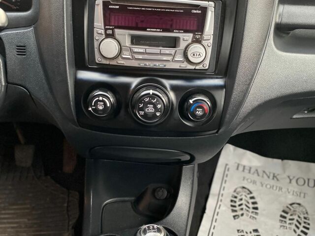 Черный Киа Sportage, объемом двигателя 2 л и пробегом 161 тыс. км за 4300 $, фото 9 на Automoto.ua