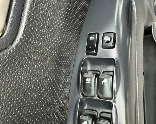 Черный Киа Sportage, объемом двигателя 2 л и пробегом 370 тыс. км за 6500 $, фото 14 на Automoto.ua