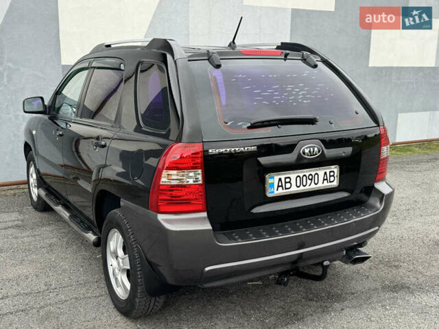 Черный Киа Sportage, объемом двигателя 2 л и пробегом 370 тыс. км за 6500 $, фото 10 на Automoto.ua