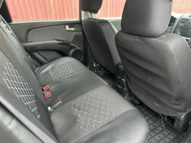 Черный Киа Sportage, объемом двигателя 2 л и пробегом 262 тыс. км за 5350 $, фото 18 на Automoto.ua