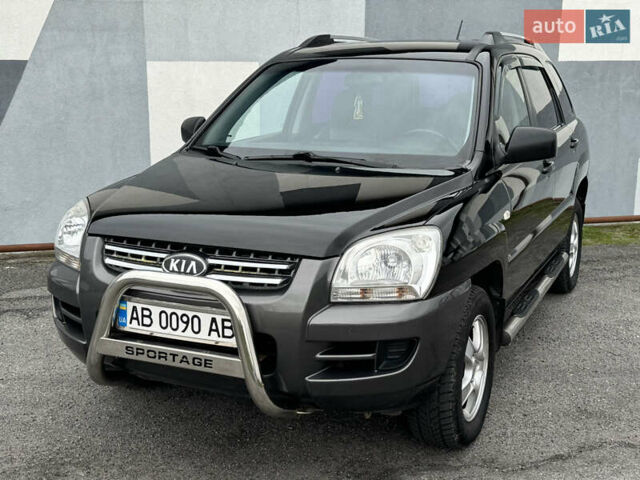 Черный Киа Sportage, объемом двигателя 2 л и пробегом 370 тыс. км за 6500 $, фото 1 на Automoto.ua
