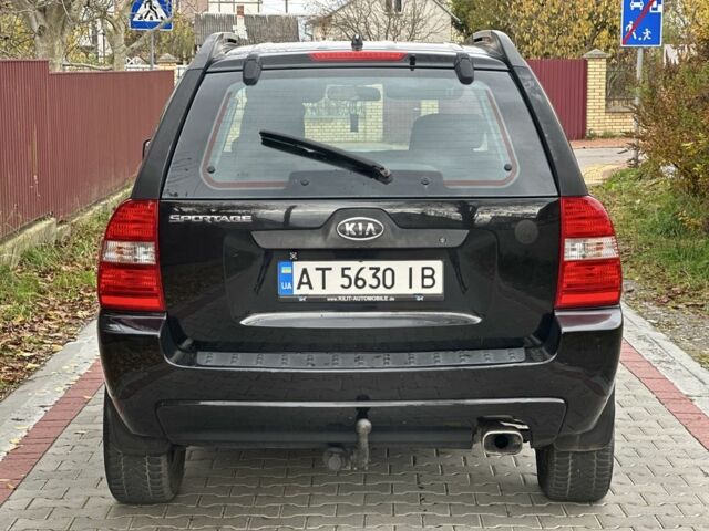 Черный Киа Sportage, объемом двигателя 2 л и пробегом 262 тыс. км за 5350 $, фото 7 на Automoto.ua