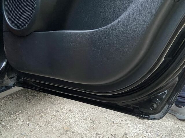 Чорний Кіа Sportage, об'ємом двигуна 2 л та пробігом 227 тис. км за 6900 $, фото 19 на Automoto.ua