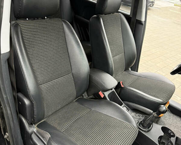 Чорний Кіа Sportage, об'ємом двигуна 1.98 л та пробігом 248 тис. км за 6999 $, фото 25 на Automoto.ua