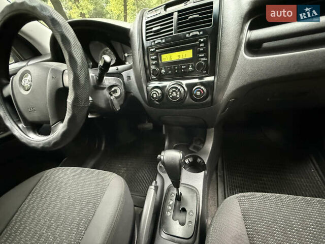 Киа Sportage 2006 в Львове на Automoto.ua Черный Киа Sportage, объемом двигателя 2 л и пробегом 182 тыс. км за 6250 $, фото 2 на Automoto.ua