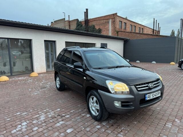 Чорний Кіа Sportage, об'ємом двигуна 2 л та пробігом 180 тис. км за 6700 $, фото 1 на Automoto.ua
