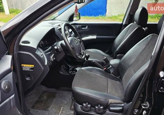 Чорний Кіа Sportage, об'ємом двигуна 2 л та пробігом 172 тис. км за 7999 $, фото 40 на Automoto.ua