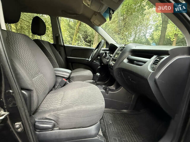 Киа Sportage 2006 в Львове на Automoto.ua Черный Киа Sportage, объемом двигателя 2 л и пробегом 182 тыс. км за 6250 $, фото 22 на Automoto.ua