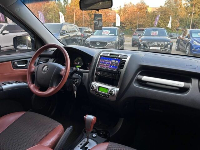 Черный Киа Sportage, объемом двигателя 2.7 л и пробегом 193 тыс. км за 7500 $, фото 18 на Automoto.ua