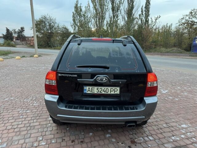 Чорний Кіа Sportage, об'ємом двигуна 2 л та пробігом 180 тис. км за 6700 $, фото 7 на Automoto.ua