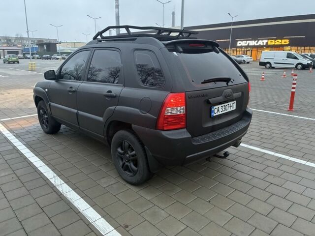 Черный Киа Sportage, объемом двигателя 2 л и пробегом 322 тыс. км за 7000 $, фото 3 на Automoto.ua