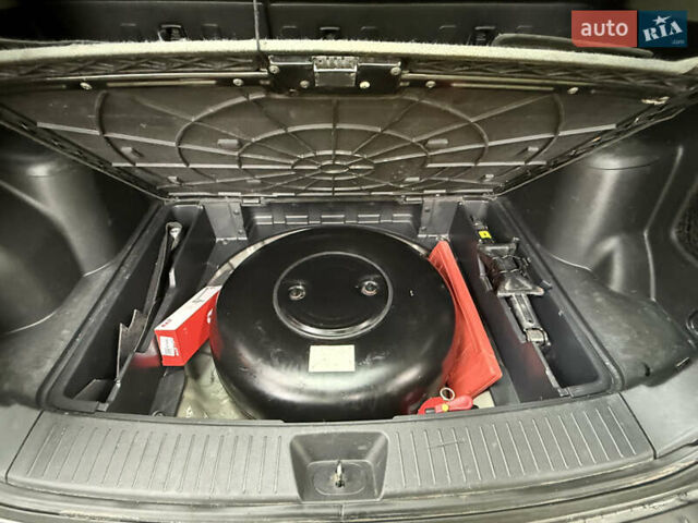 Киа Sportage 2006 в Львове на Automoto.ua Черный Киа Sportage, объемом двигателя 2 л и пробегом 182 тыс. км за 6250 $, фото 15 на Automoto.ua