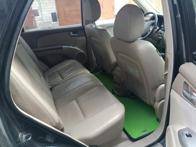 Черный Киа Sportage, объемом двигателя 2 л и пробегом 307 тыс. км за 4800 $, фото 6 на Automoto.ua