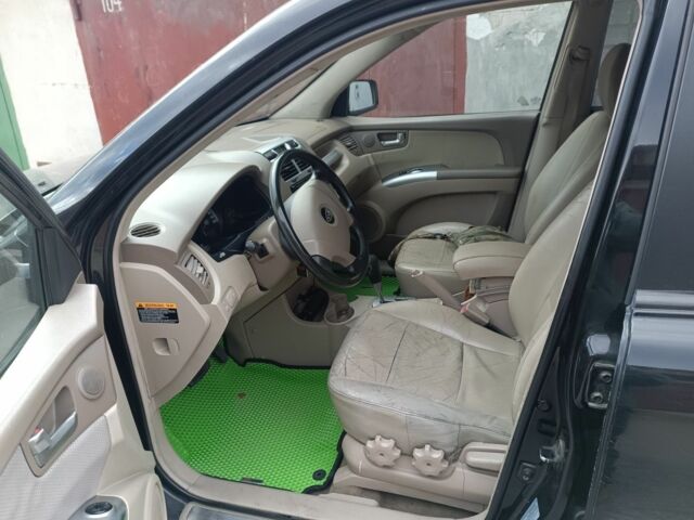 Черный Киа Sportage, объемом двигателя 2 л и пробегом 307 тыс. км за 4800 $, фото 5 на Automoto.ua