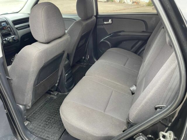 Черный Киа Sportage, объемом двигателя 2 л и пробегом 202 тыс. км за 6500 $, фото 8 на Automoto.ua