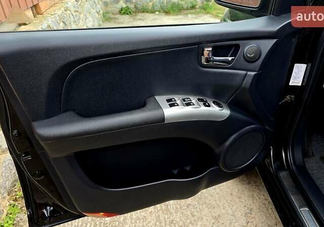 Чорний Кіа Sportage, об'ємом двигуна 2 л та пробігом 172 тис. км за 7999 $, фото 38 на Automoto.ua