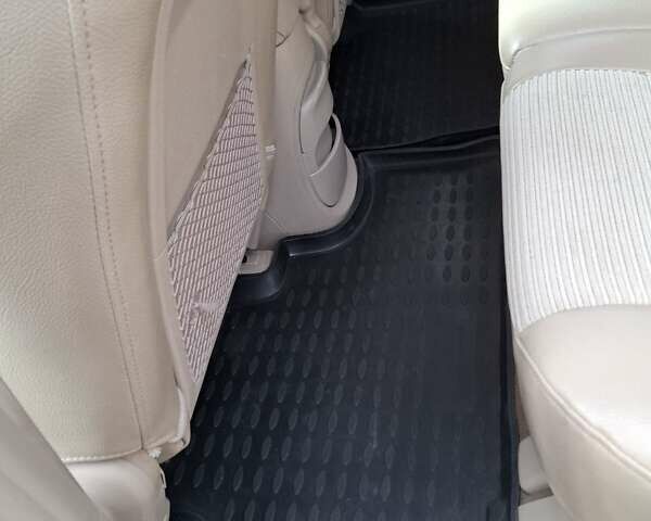 Черный Киа Sportage, объемом двигателя 1.99 л и пробегом 283 тыс. км за 6850 $, фото 58 на Automoto.ua