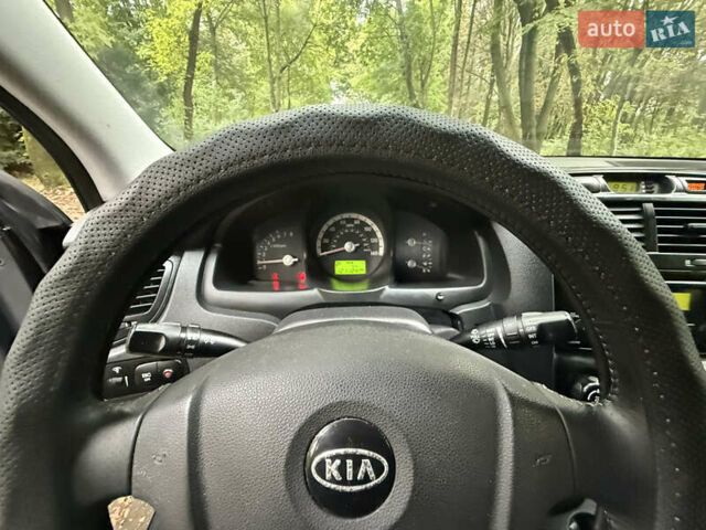 Киа Sportage 2006 в Львове на Automoto.ua Черный Киа Sportage, объемом двигателя 2 л и пробегом 182 тыс. км за 6250 $, фото 41 на Automoto.ua