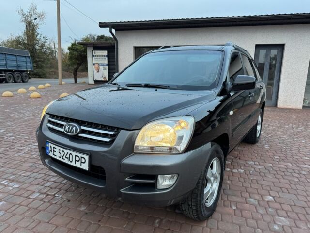 Чорний Кіа Sportage, об'ємом двигуна 2 л та пробігом 180 тис. км за 6700 $, фото 2 на Automoto.ua