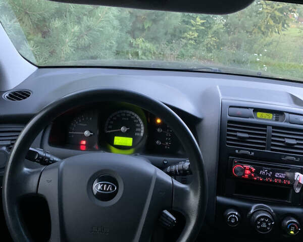 Черный Киа Sportage, объемом двигателя 1.98 л и пробегом 220 тыс. км за 7900 $, фото 10 на Automoto.ua